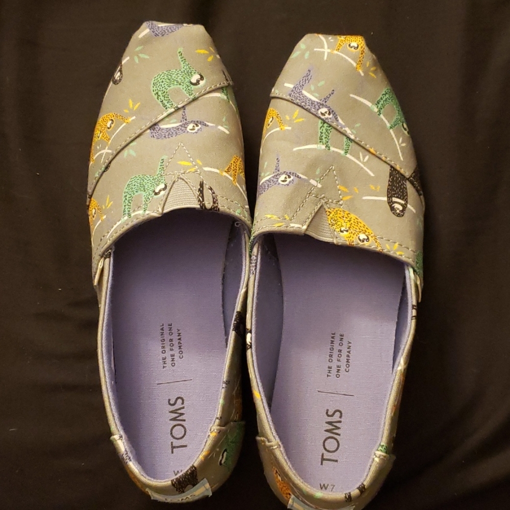 LIMITED EDITION Toms with sloths